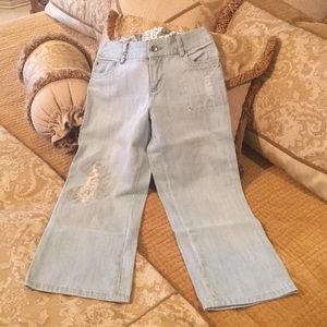 White House Black Market Capri Jeans 2